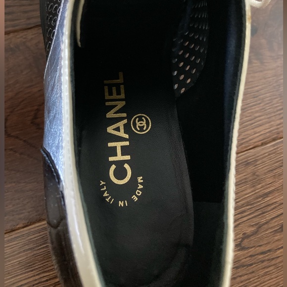 Chanel lace up shoes - Picture 10 of 15
